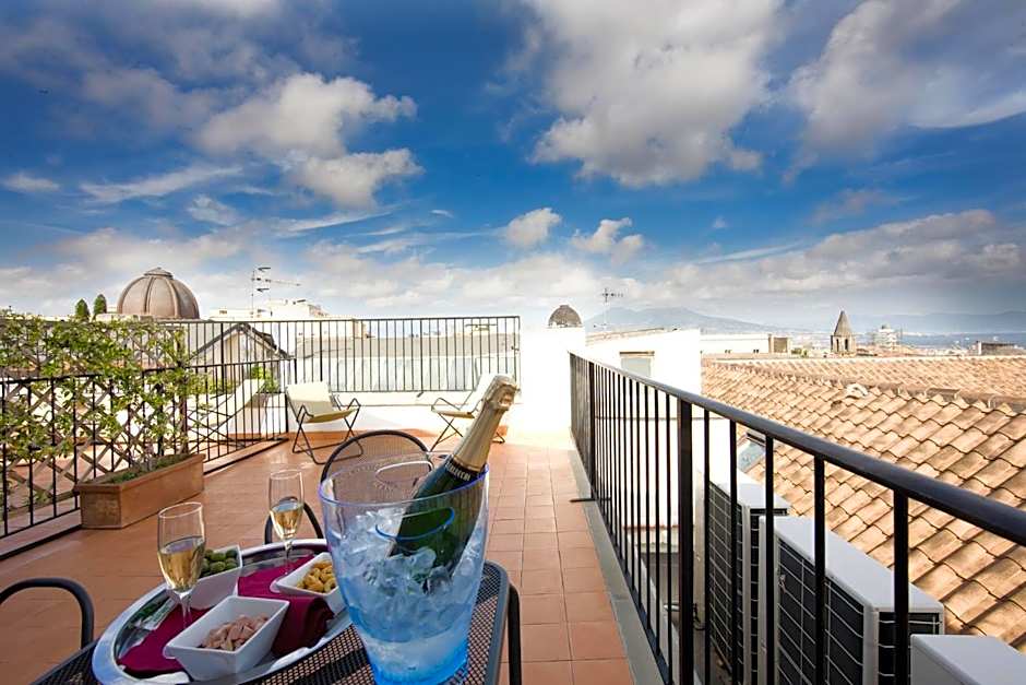 Hotel Piazza Bellini & Apartments