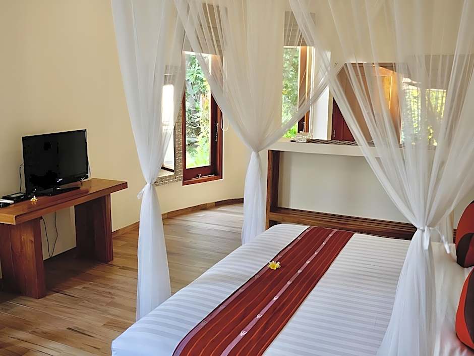 Puri Sari Beach Hotel