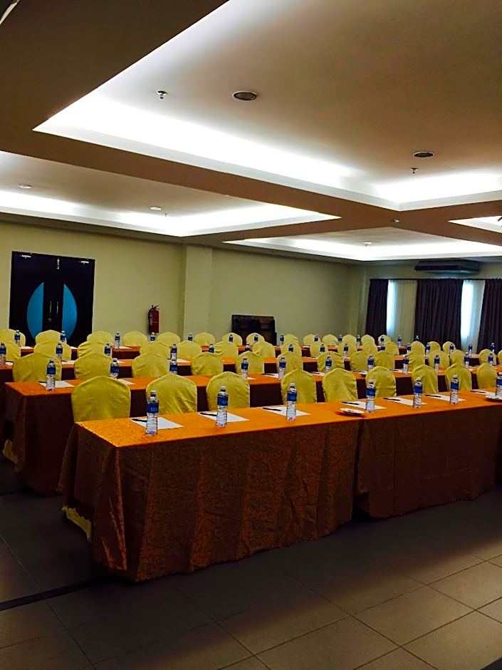 Grand Court Hotel