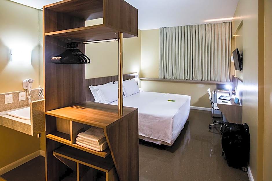 Slim Cuiabá Aeroporto by Slaviero Hotéis