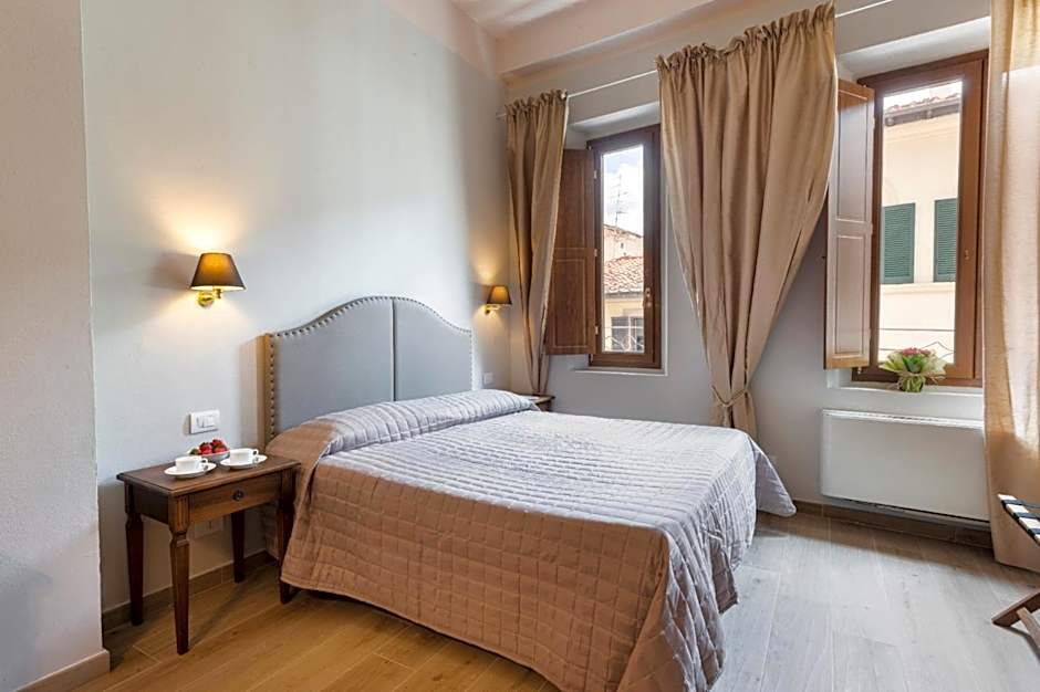 Apartments Florence - Ariento Giuditta 2 bdr