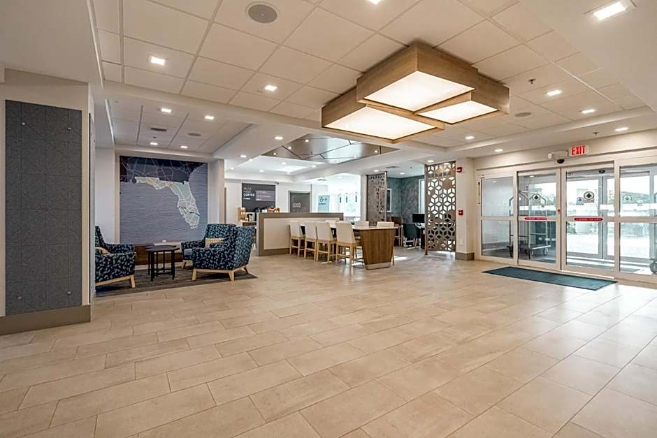 Holiday Inn Express Hotel & Suites Cocoa Beach By IHG