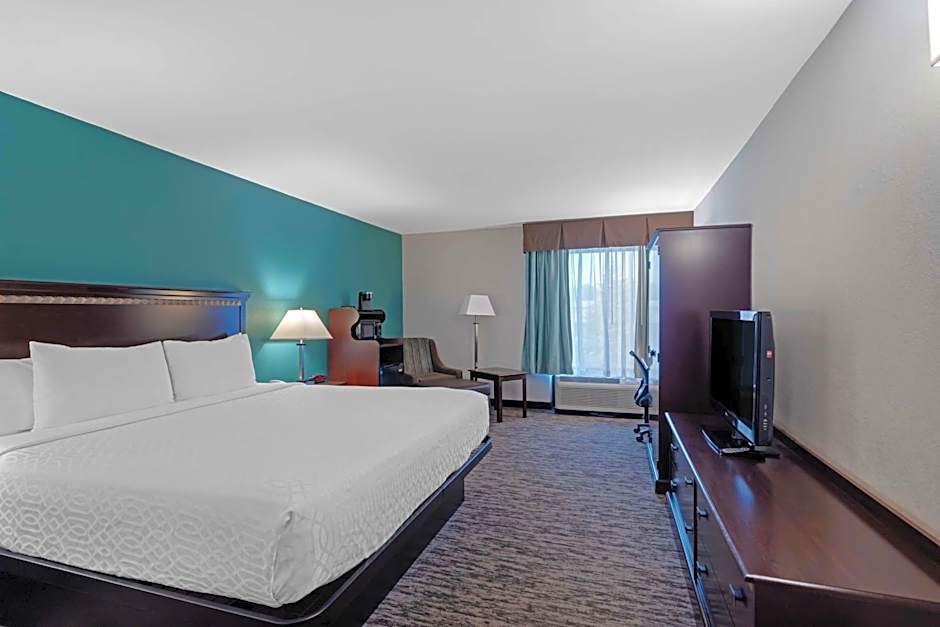 Best Western Plus Chicagoland-Countryside