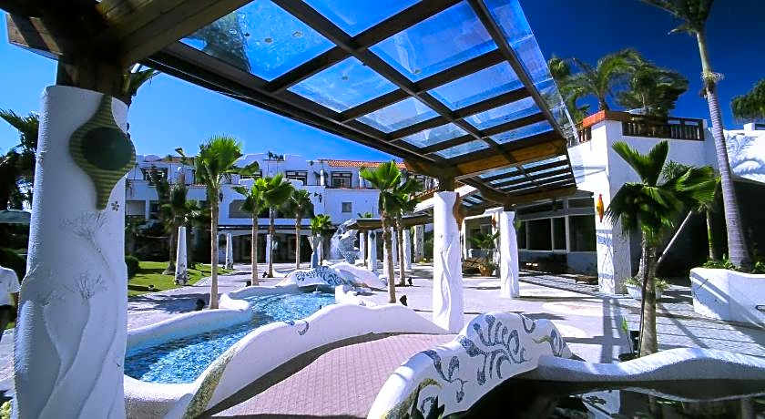 Shangrila Boutique Hotel