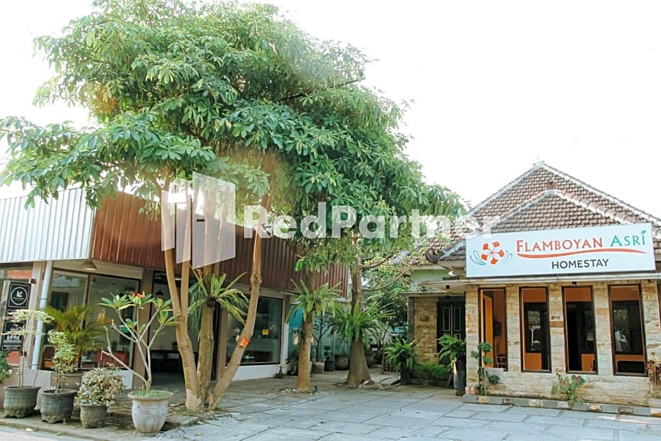 Flamboyan Asri Syariah RedPartner near Kampung Inggris Pare