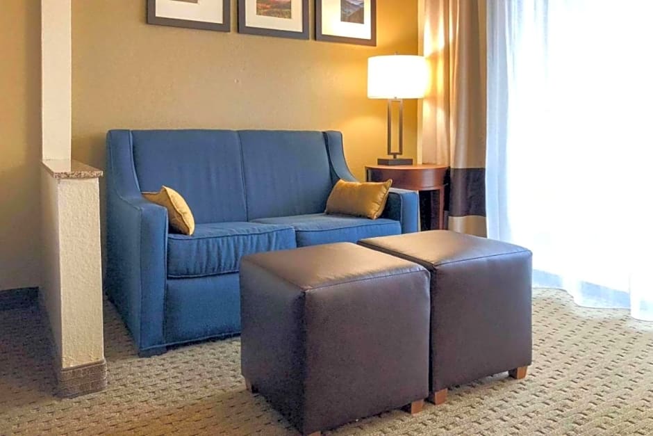 Vista Suites Pigeon Forge, SureStay Collection by BW