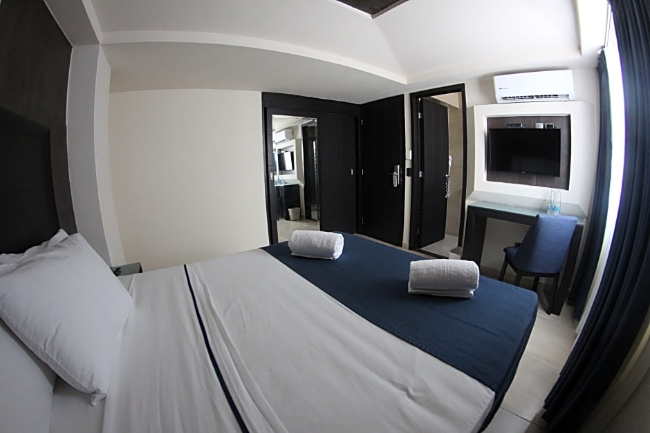 Hotel Portonovo Plaza Malecón