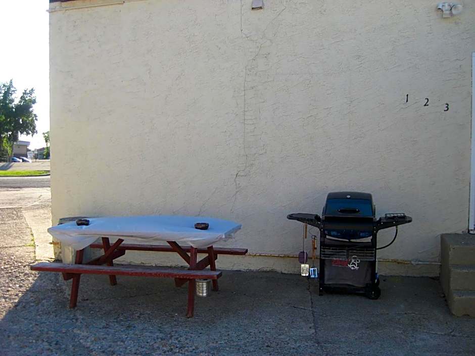 Hat Motel