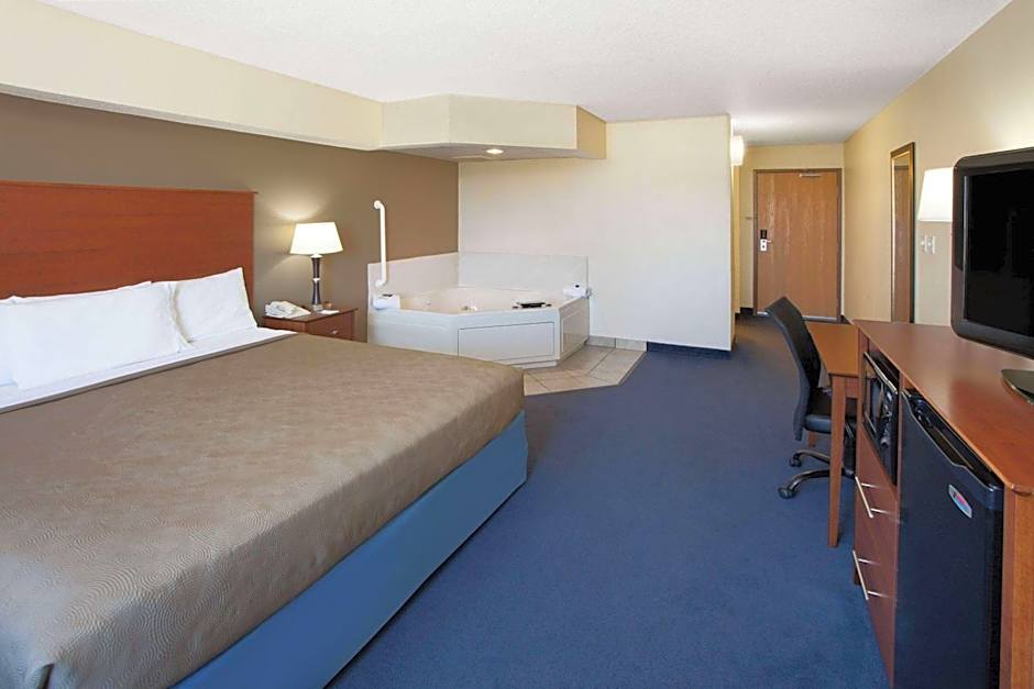 AmericInn by Wyndham Webster City