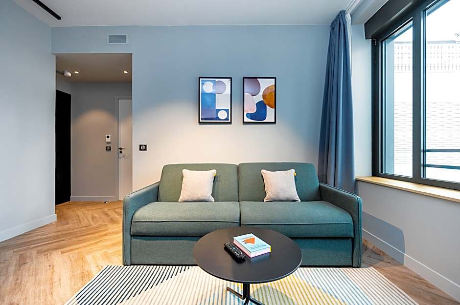 Staycity Aparthotels Paris La Defense