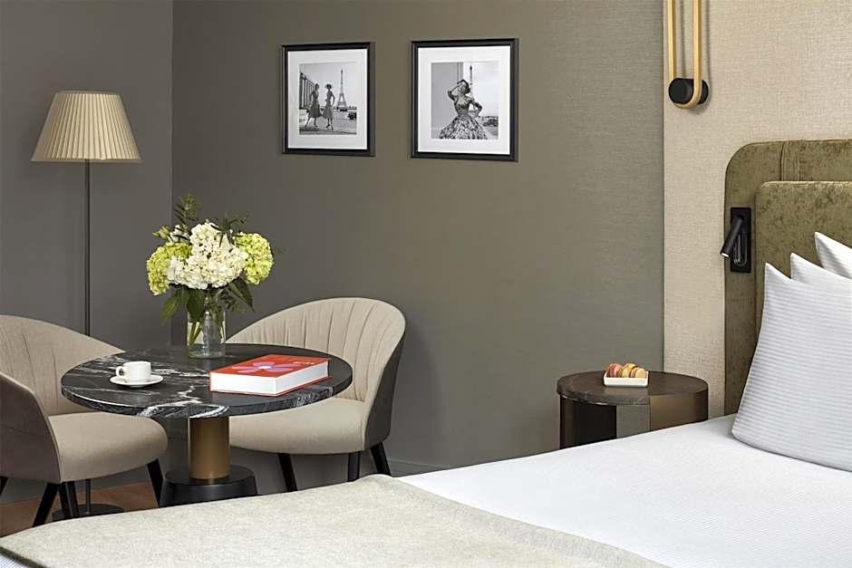 NH Paris Champs- Elysees