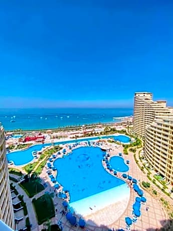 Porto sokna pyramids seaview