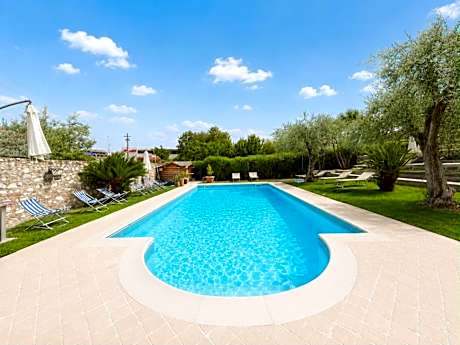 Borgo degli Ulivi Residence