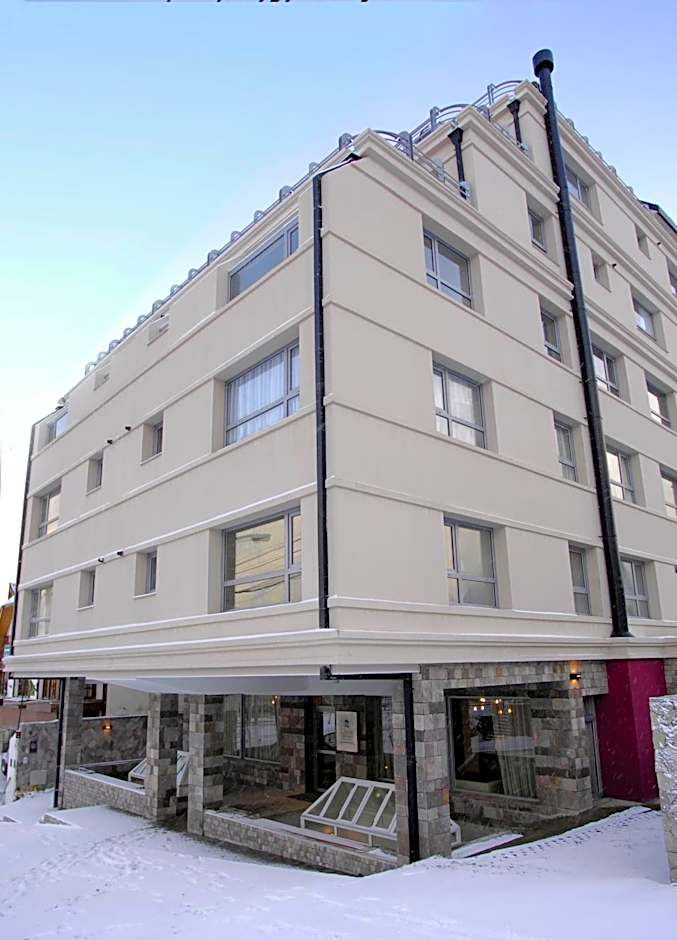 Cilene Del Faro Suites & Spa