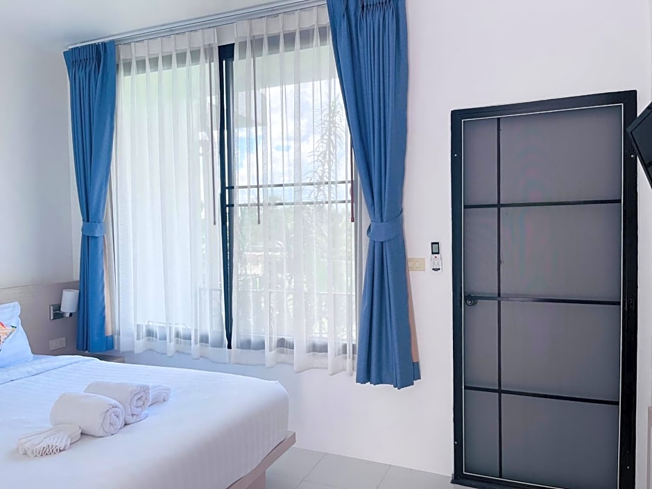 White Seaview Residence