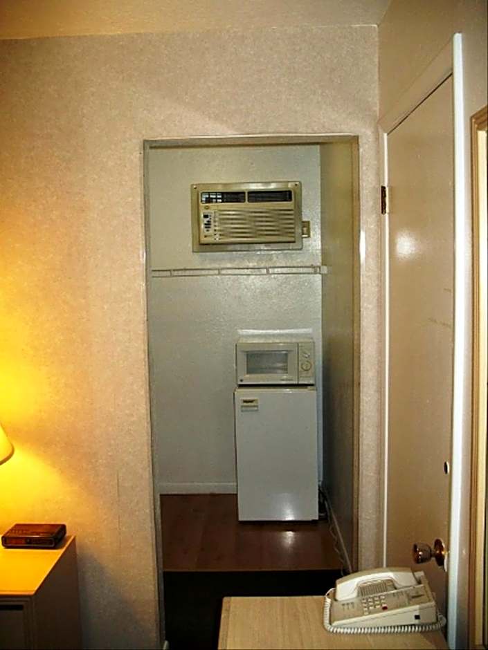 Golden West Motel – Klamath Falls, OR