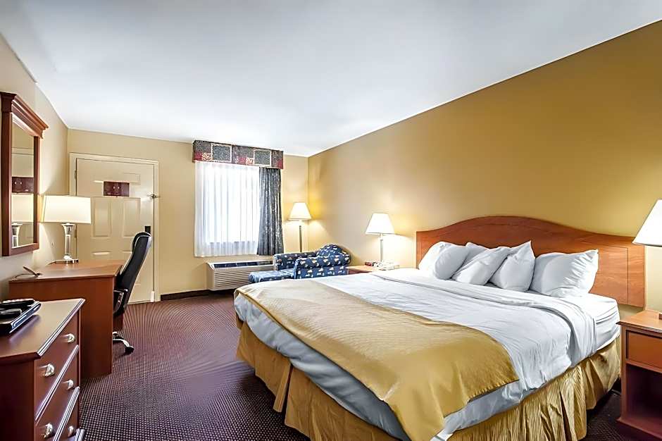 The Riverstone Hotel