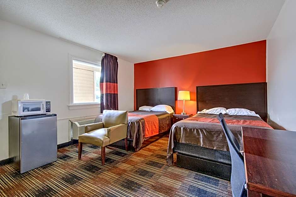 OYO Palm Leaf Motel