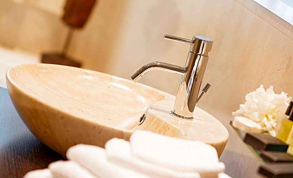 Business Hotel First