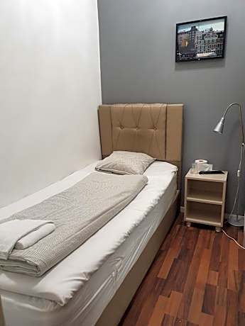 Single Room with Shared Bathroom (No Window)