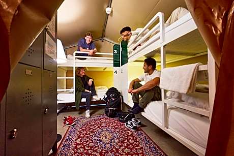 Private 4 Bedroom - Backpacker