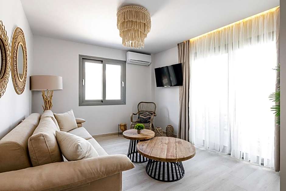 Amalthia Luxury Suites