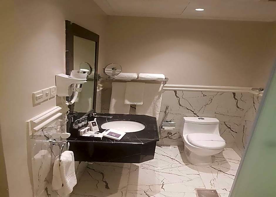 grand silverton hotel