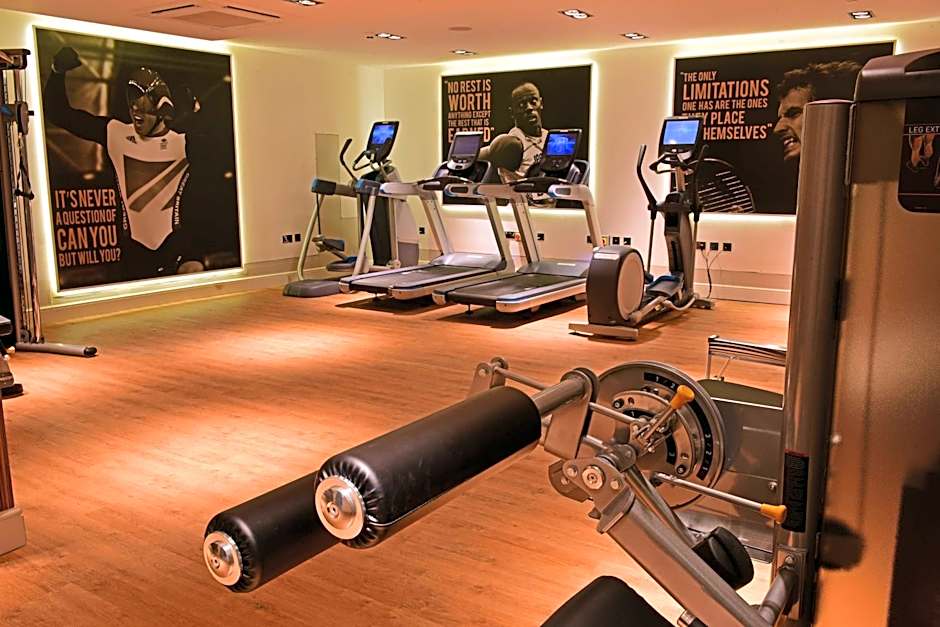 DoubleTree by Hilton Edinburgh - Queensferry Crossing