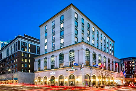 Courtyard by Marriott Stamford Downtown