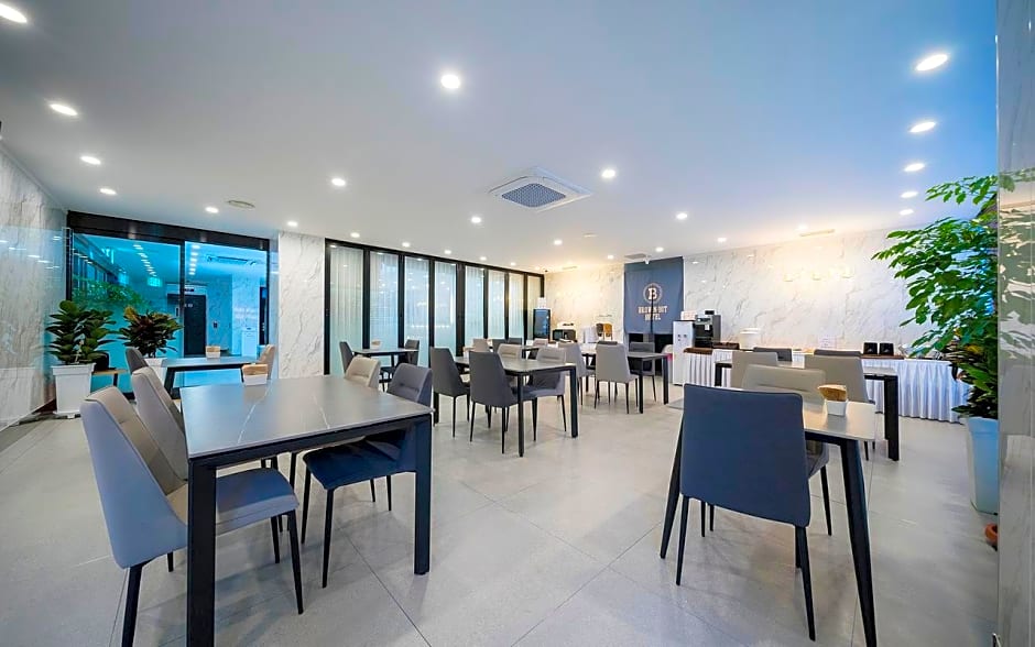 Andong Brown Dot Pungsan branch