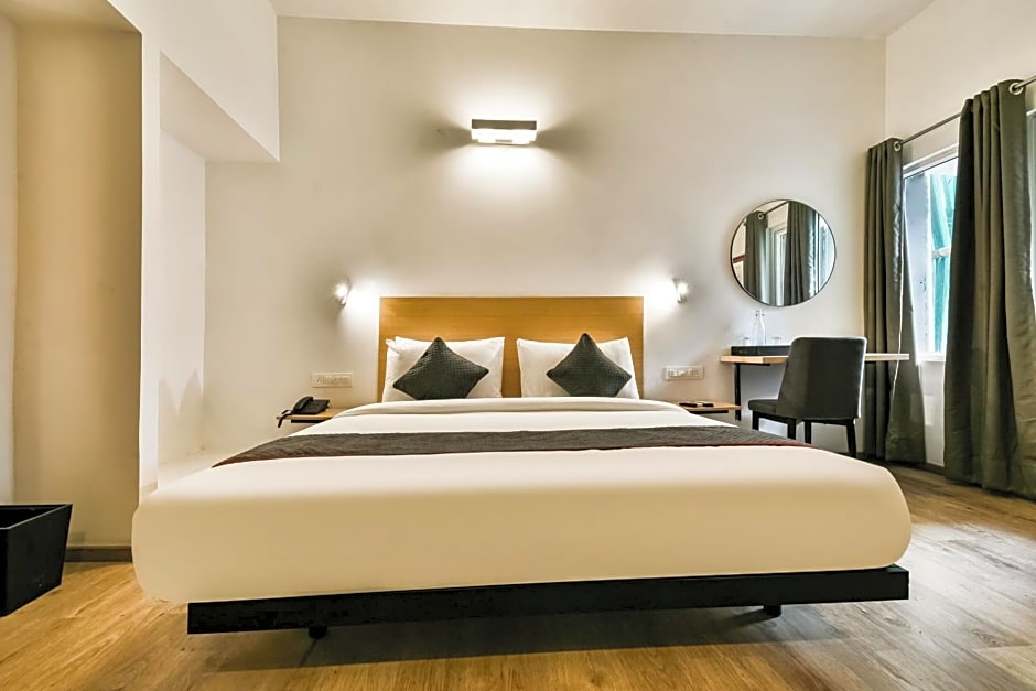 OYO Townhouse 182 Menka