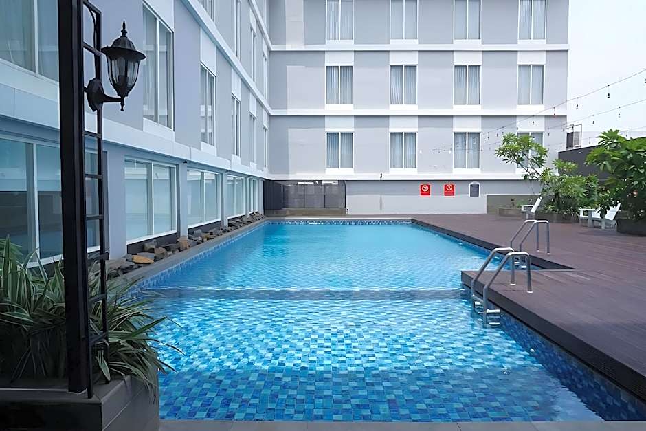 Ascent Premiere Pasuruan