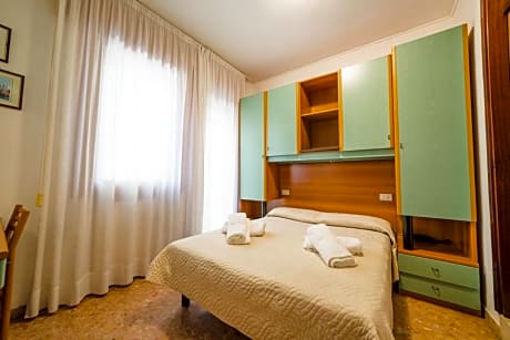 Economy Double or Twin Room