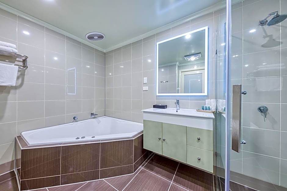 Best Western Airport Motel And Convention Centre