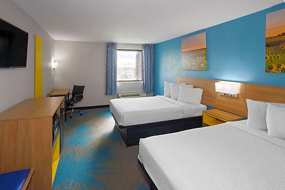 Days Inn & Suites by Wyndham Northwest Indianapolis