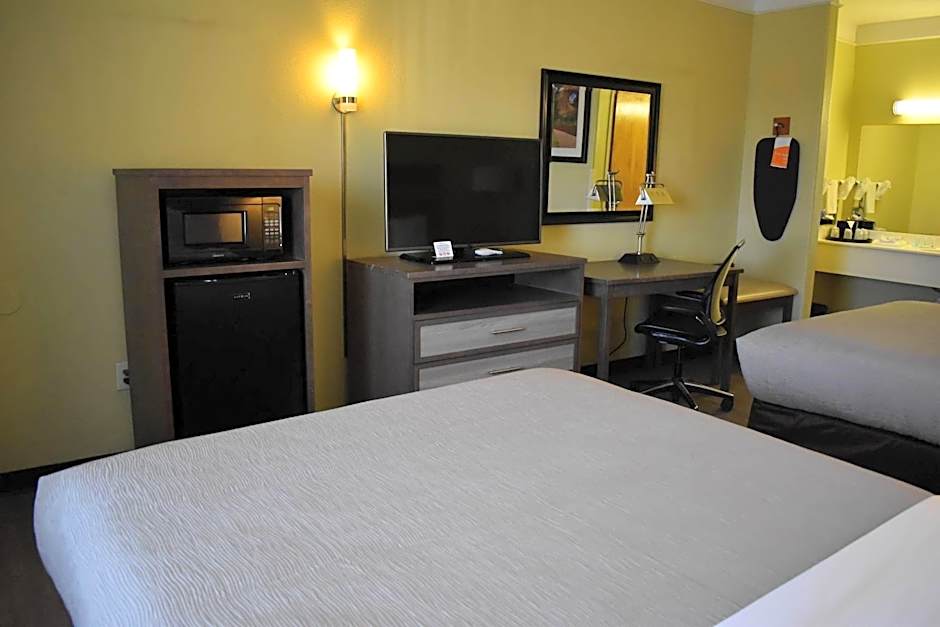 Quality Inn & Suites Gallup I-40 Exit 20