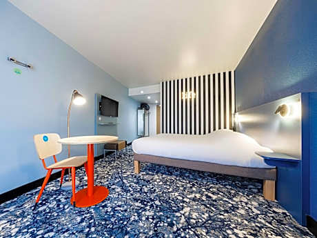 Pop Double Room with Double Sofa Bed