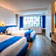 Wyndham Guayaquil, Puerto Santa Ana