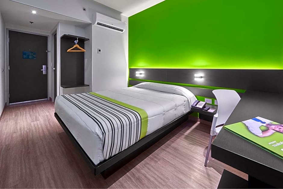 City Express Junior by Marriott Toluca Zona Industrial