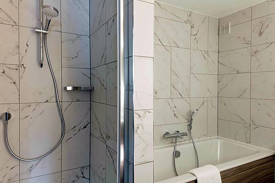 DoubleTree by Hilton Bath