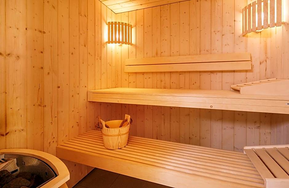 Swiss Wine Hotel & Bar By Fassbind