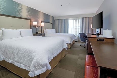 Room with Two Queen Beds - Non-Smoking