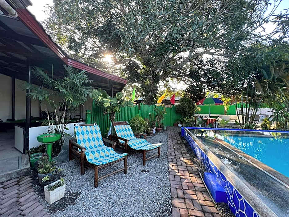 Ice Bear Bar & Tourist Inn