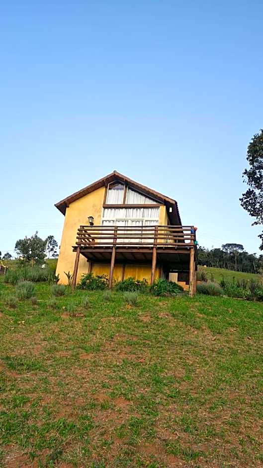 Chalé Vilarejo - Vila Monte Cunha