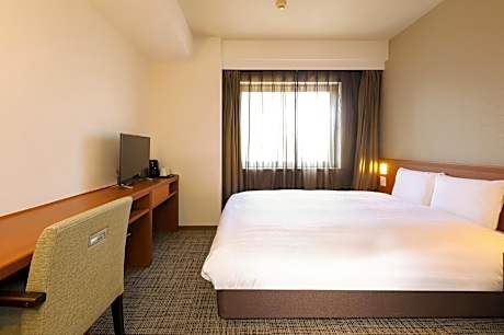 Queen Room - Non-Smoking, No Cleaning Service