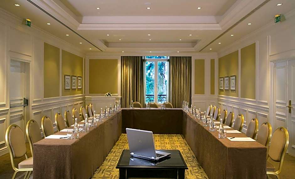 InterContinental Hotels Chantilly Chateau Mont Royal By IHG