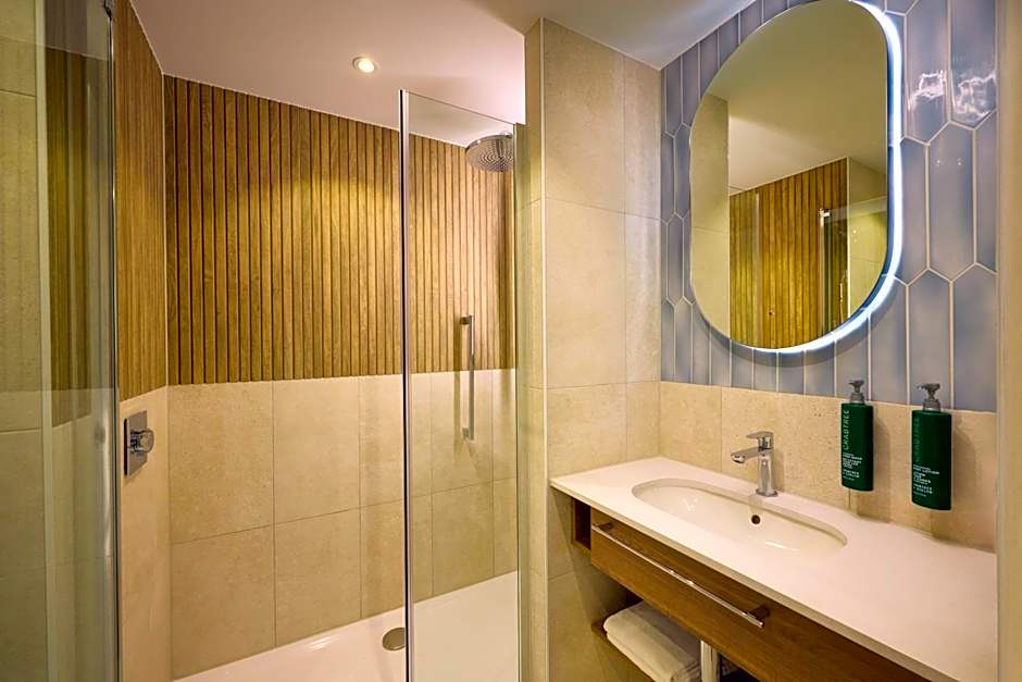 DoubleTree by Hilton Rotterdam Centre