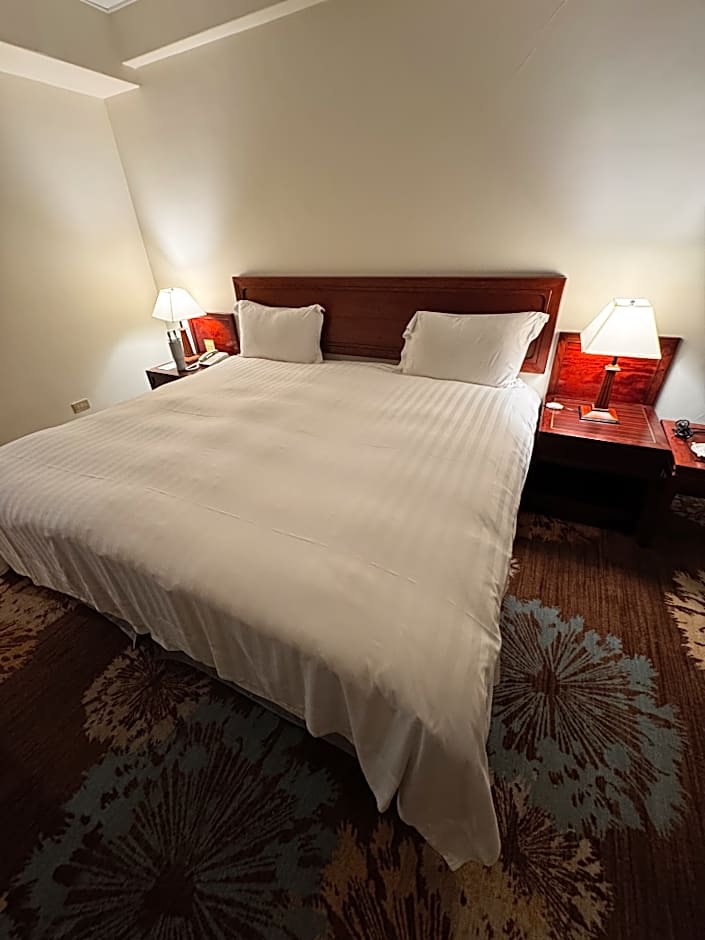 Metro Hotel