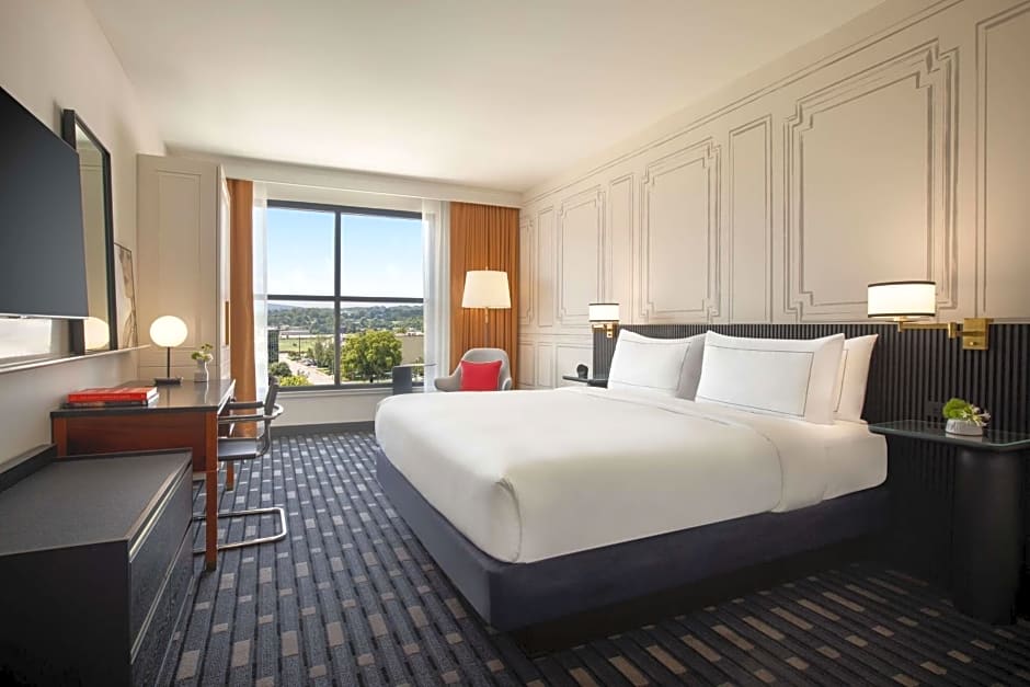106 Jefferson Huntsville, Curio Collection by Hilton