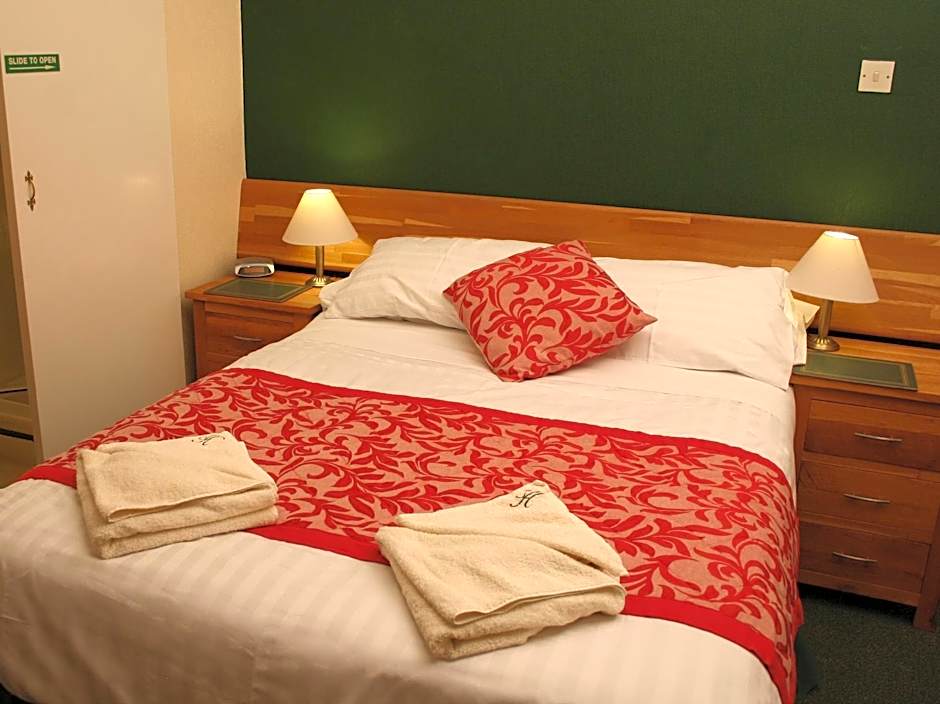 LG Thai Derm Spa & Guesthouse                                                   